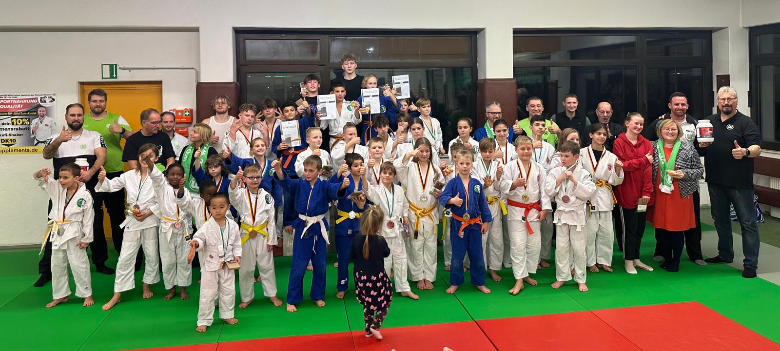 Vorweihnachtliches Judoturnier