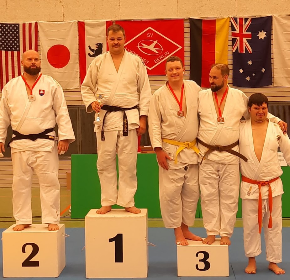 Judoka in Berlin beim Luftfahrt Masters Turnier